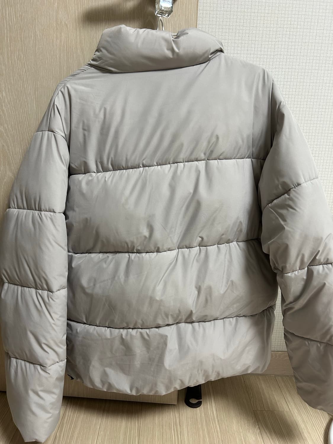 스파오 그레이 숏패딩 상품이미지4