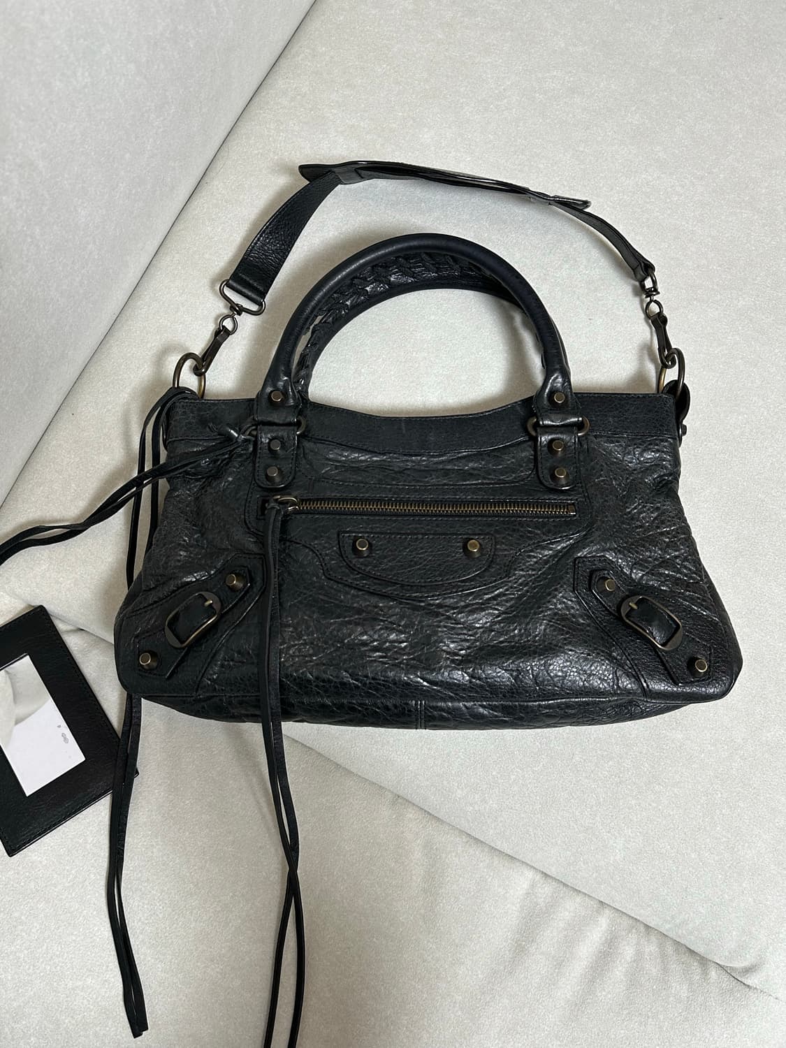 [A+ 정품] 발렌시아가 시티 모터백 퍼스트 블랙 상품이미지2