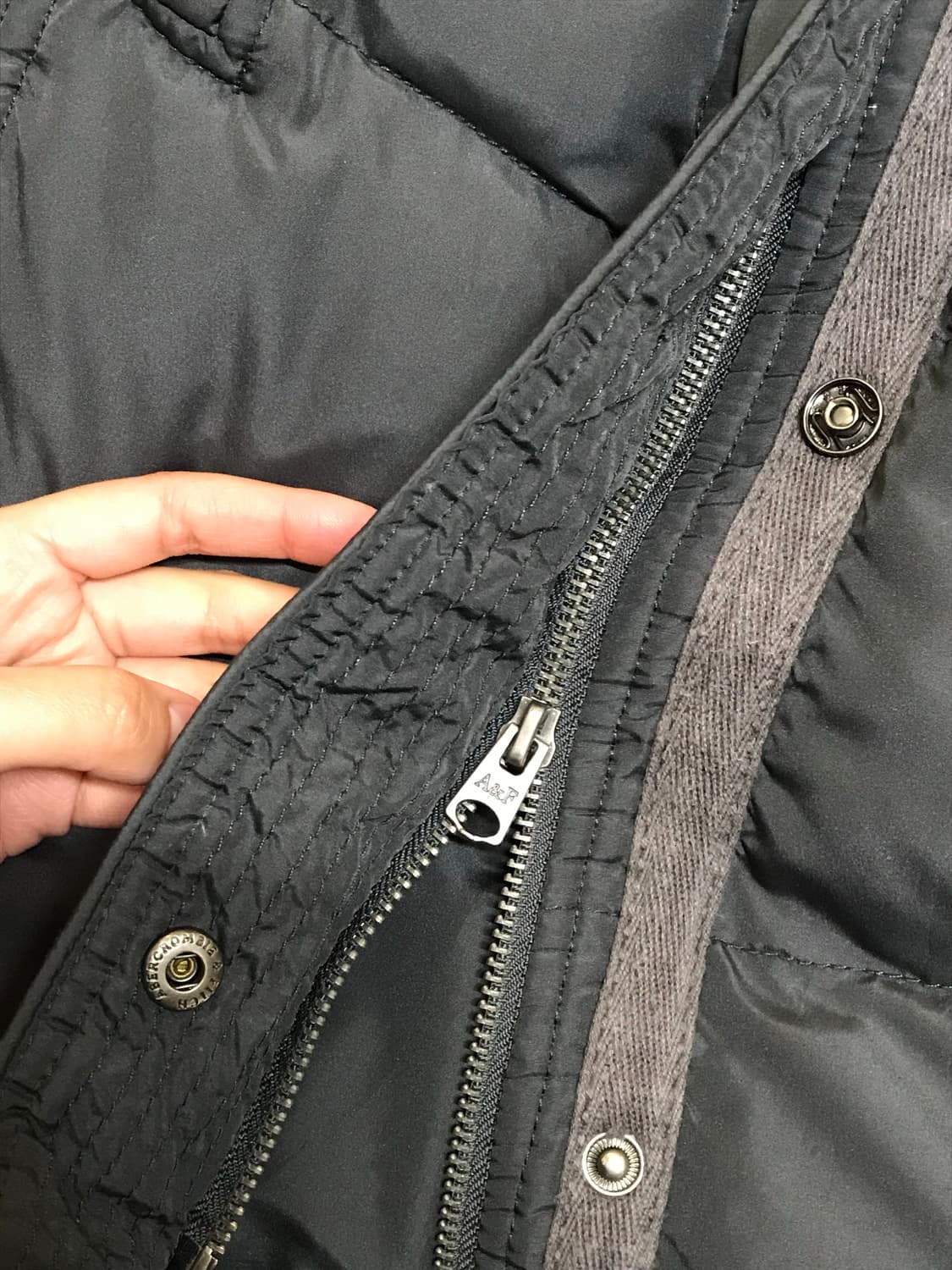 아베크롬비 슬림핏 투웨이 패딩 상품이미지4