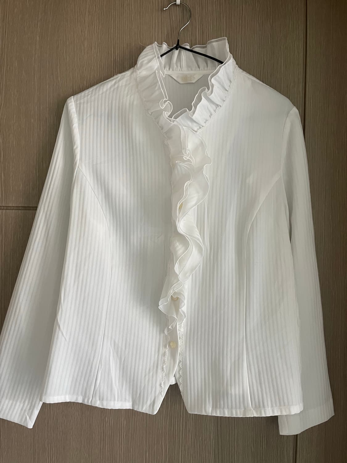 락시크 락펑크 나나 화이트 빤딱 프릴 스트라이프 블라우스 상품이미지2