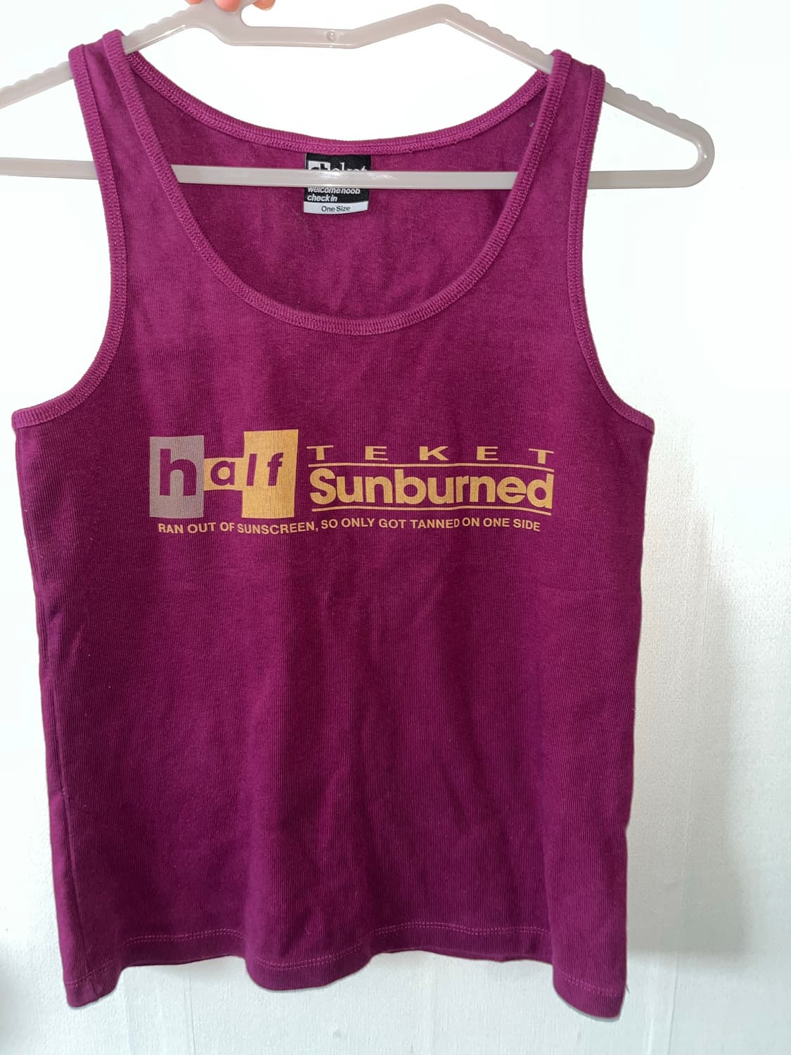 Teket sunburned 슬리브리스 마젠타 상품이미지1