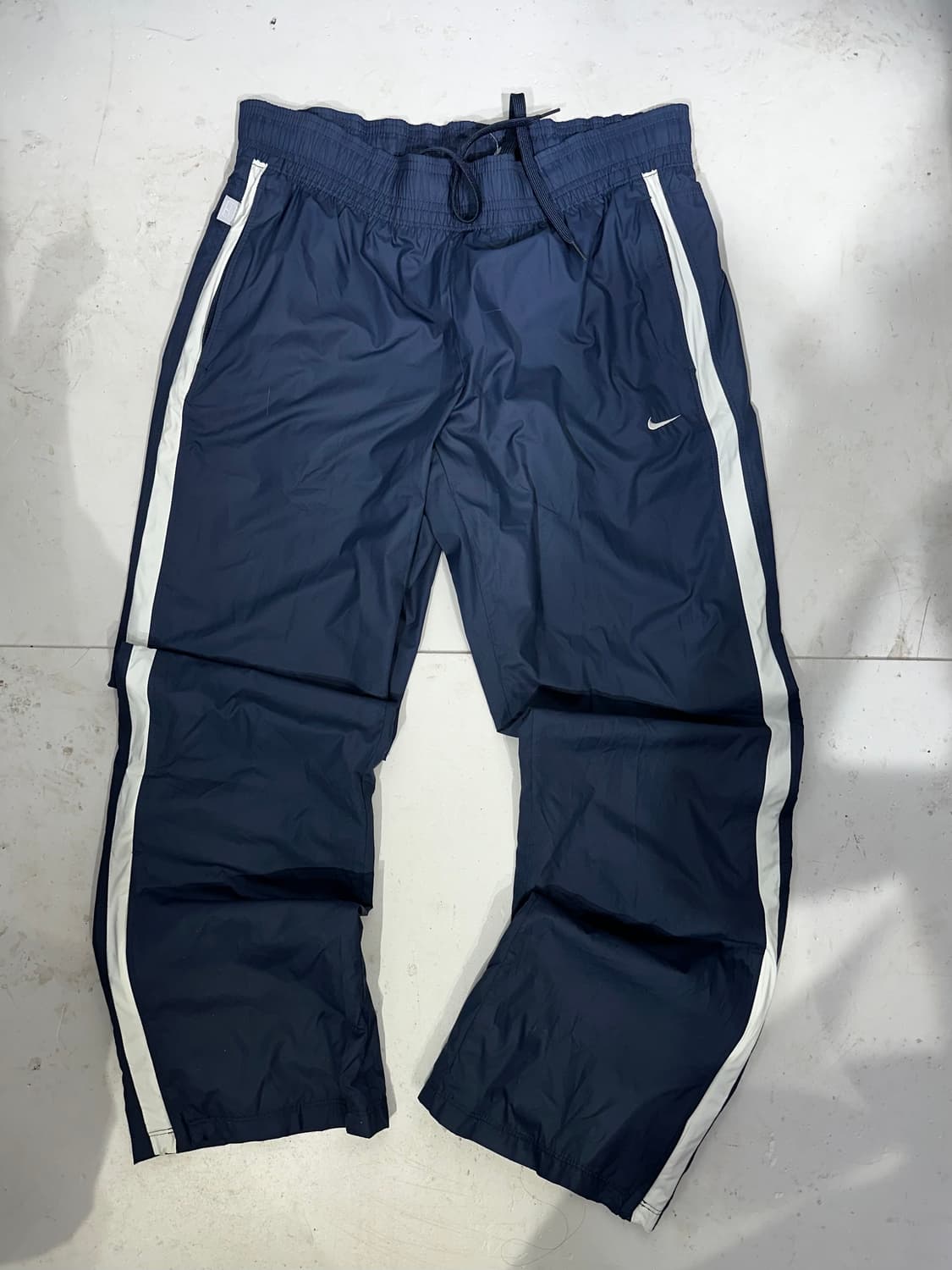 00s 나이키 네이비 화이트 사이드 라인 와이드 트랙 팬츠 추리닝 바지  상품이미지4