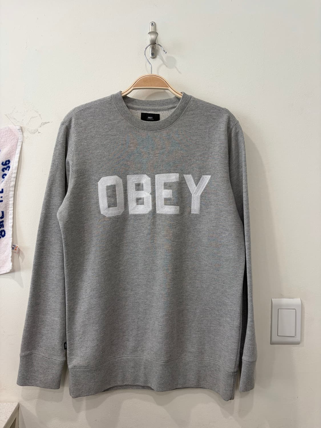 295. 오베이 맨투맨 상품이미지1