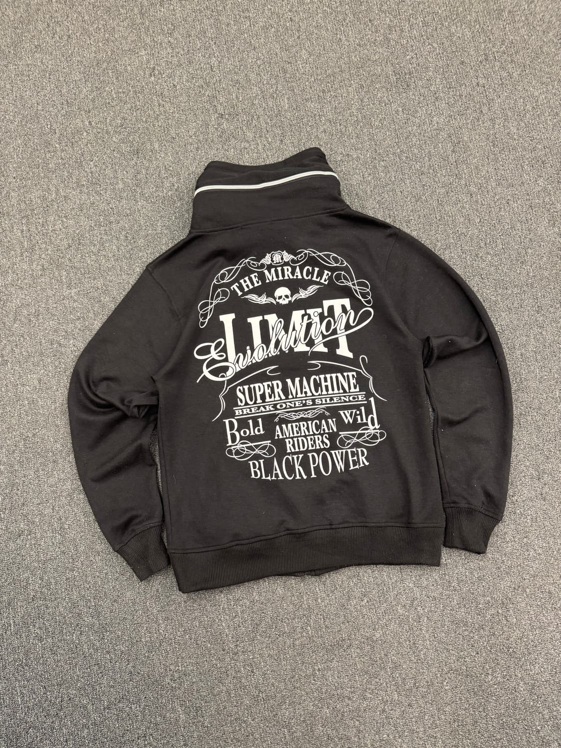 LL)Japanese vintage Y2K 스컬 프린팅 집업 자켓 상품이미지4