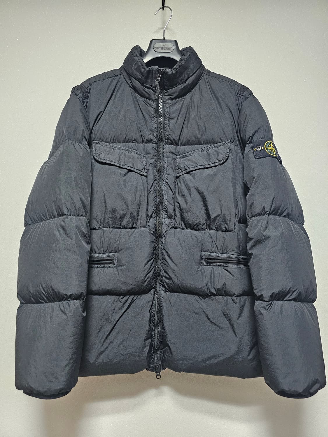 스톤아일랜드 크링클랩스 논후드 패딩 상품이미지1