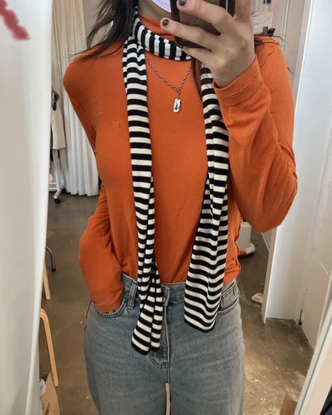 김아홉 thin stripe muffler_그레이 상품이미지2