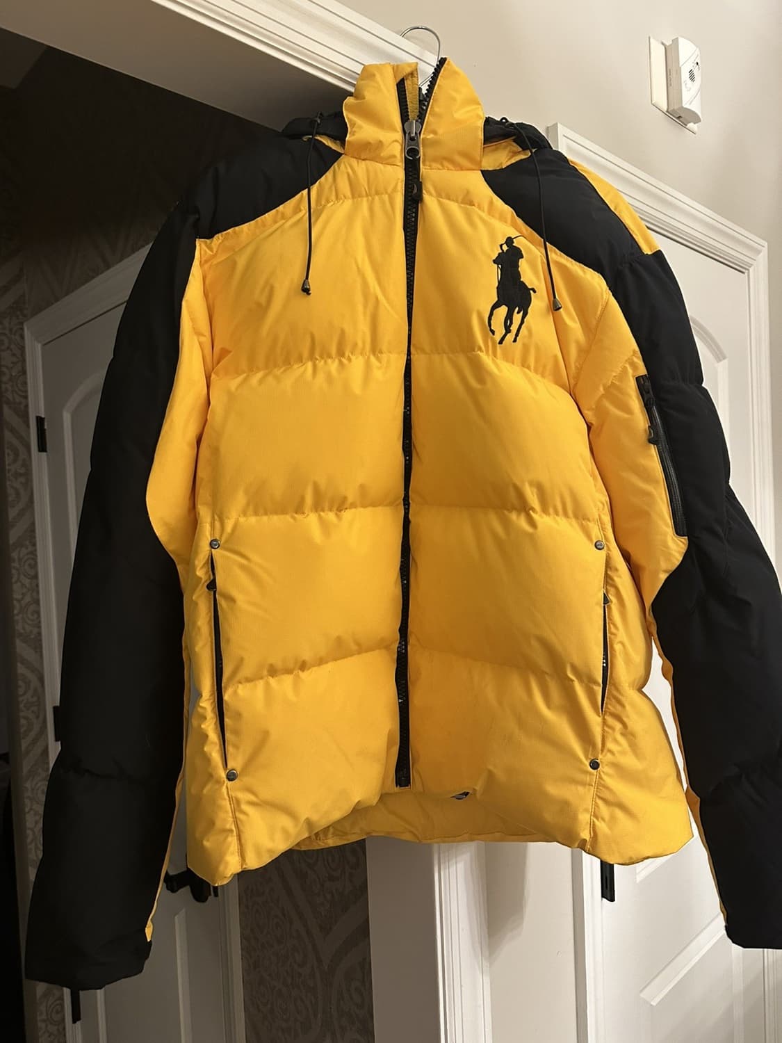 폴로 랄프로렌 빅포니 퍼프 다운 패딩 옐로우 상품이미지1