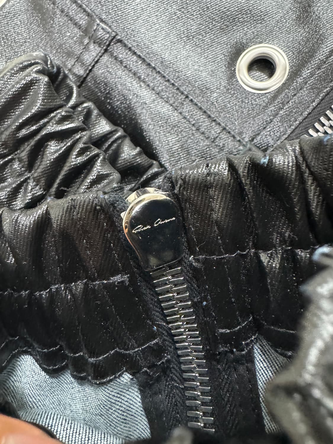 릭오웬스 24fw 바우하우스 코팅 팬츠 50size 상품이미지6