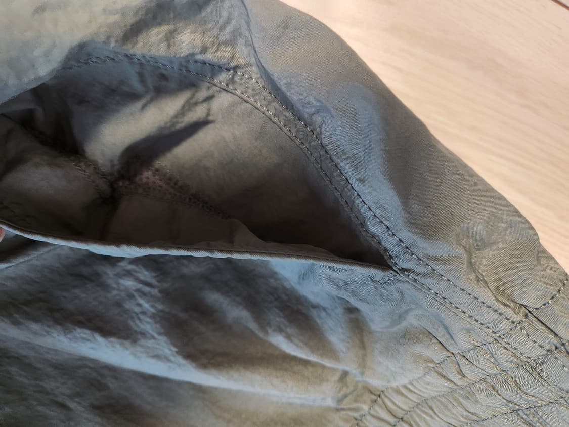 새상품급)무신사 스탠다드 나이론 와이드 스트링 팬츠 라이트카키 사이즈34 상품이미지5