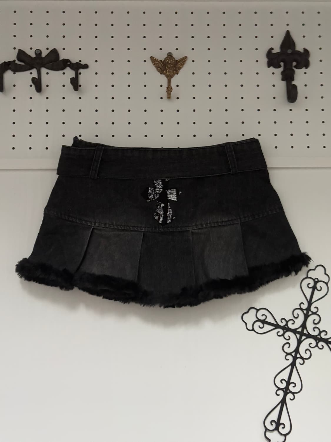 • hurtremake black fur eyelet belt mini  상품이미지4