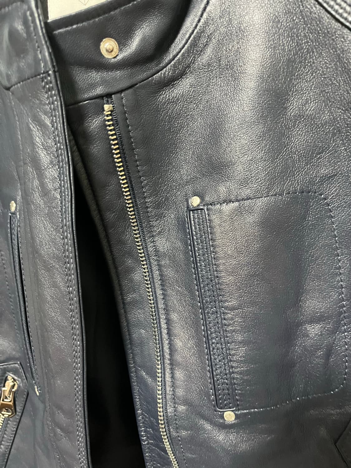 데일리스트 네이비 양가죽 라이더 자켓 상품이미지2