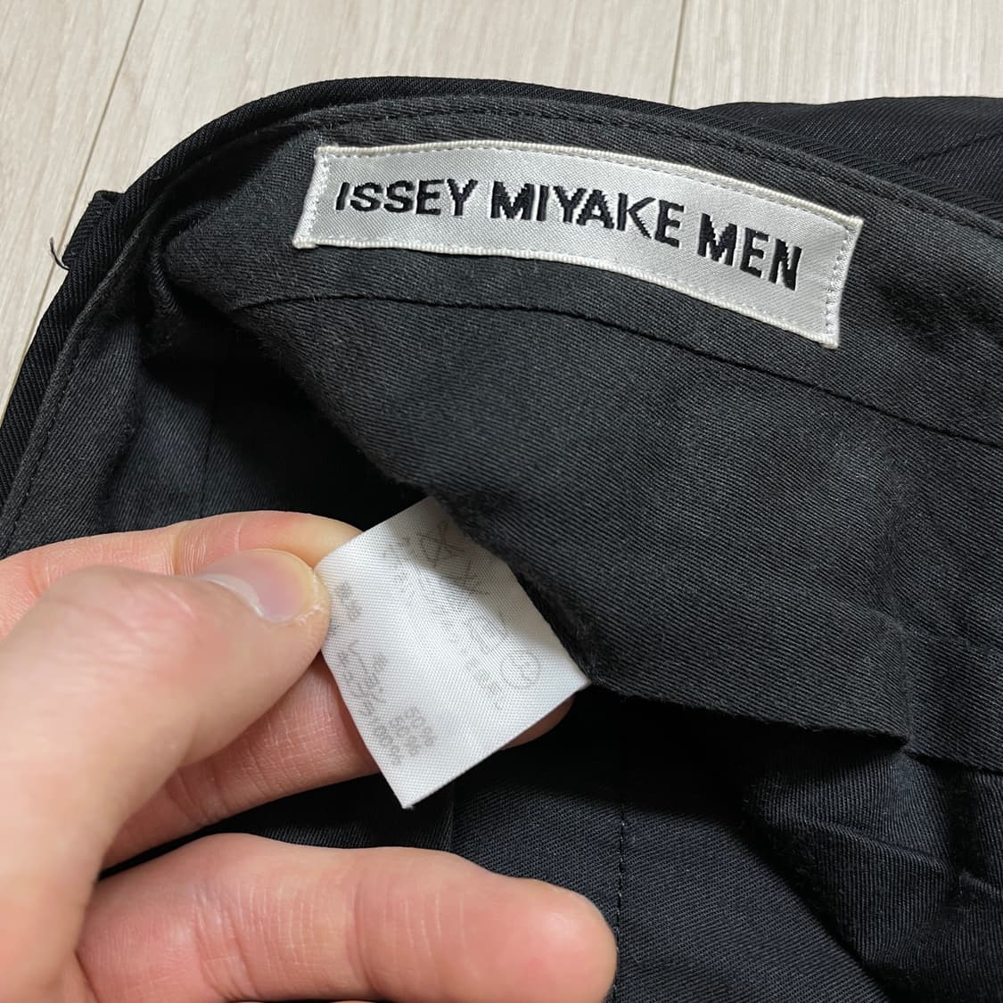 Issey miyake 이세이 미야케 투턱 와이드 슬랙스 팬츠 상품이미지7