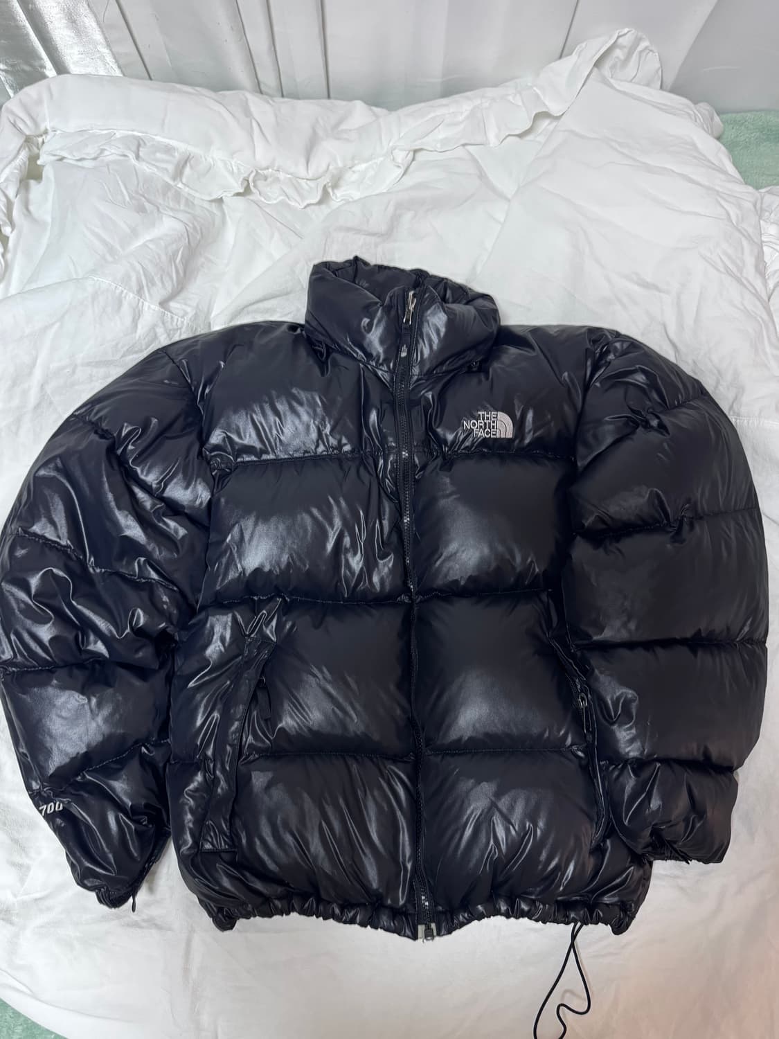 노스페이스 유광 700 눕시 패딩 급처 상품이미지1