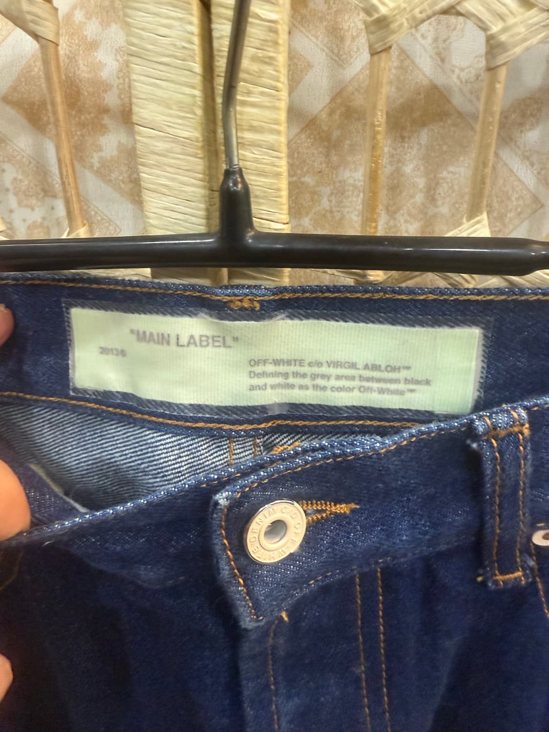 34 정품 오프화이트 DO NOT REMOVE 데님팬츠 팝니다 상품이미지2