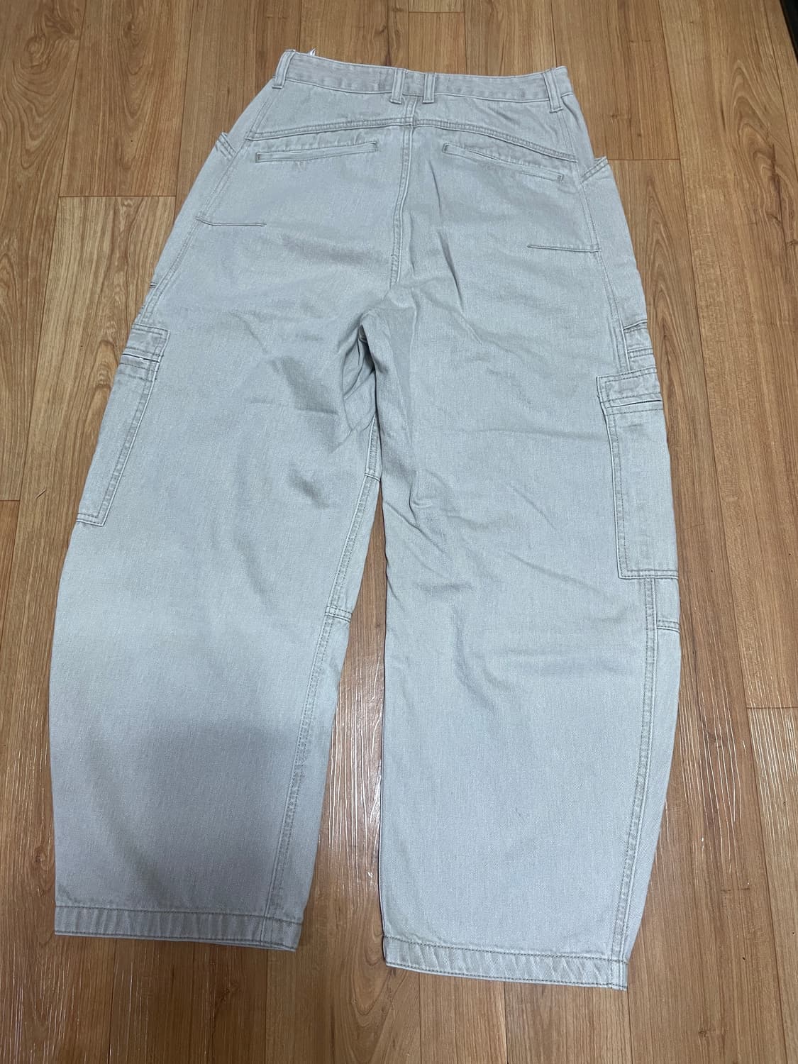 인사일런스 패치 포켓 데님 카고 팬츠 BEIGE 상품이미지4