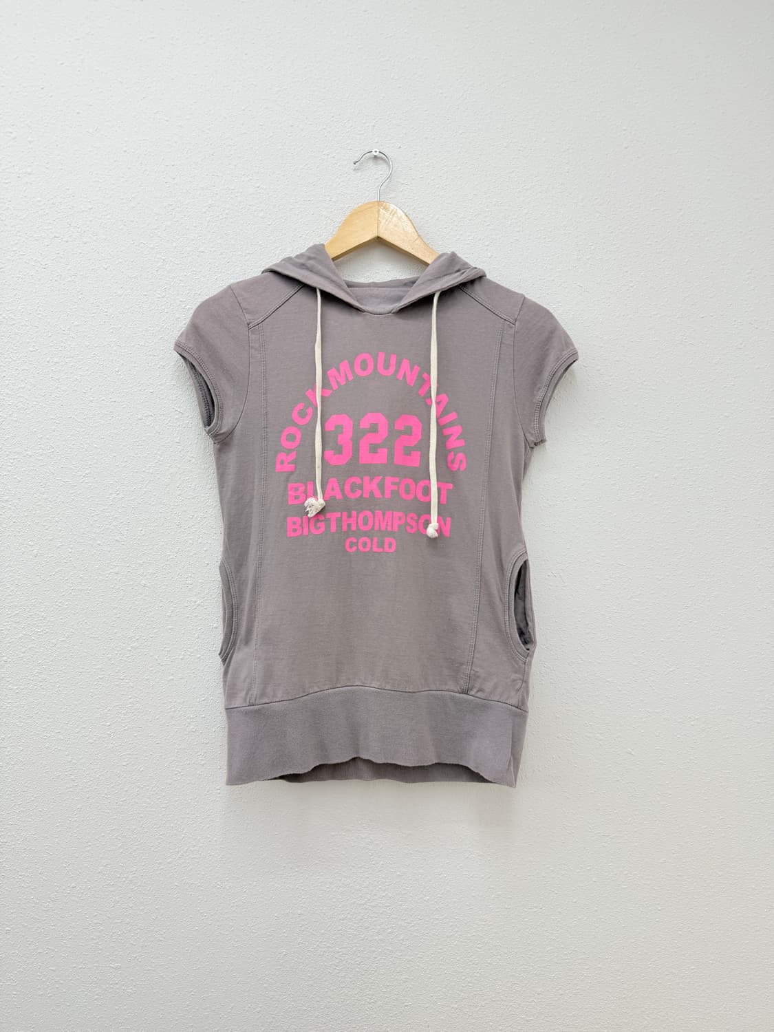 빈티지 로고 캡소매 반팔 후드 상품이미지1