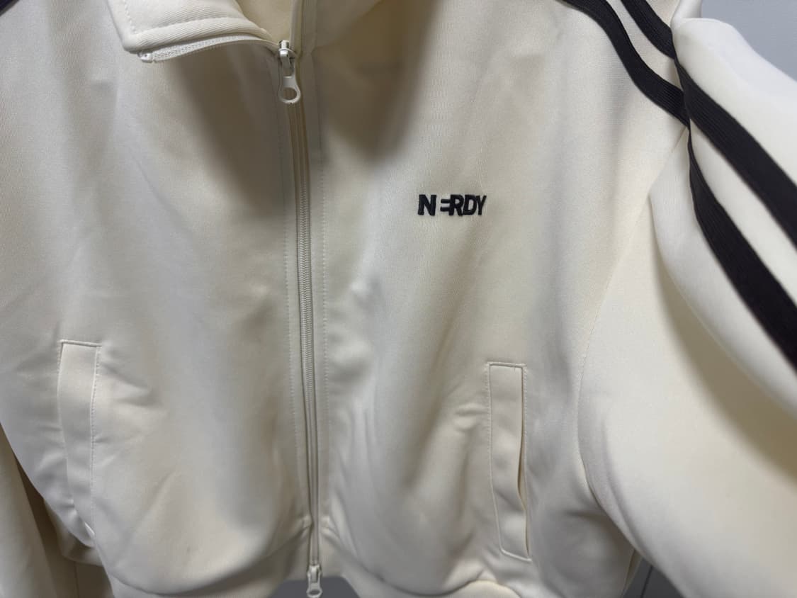 널디 트랙탑 져지 세미크롭 상품이미지3