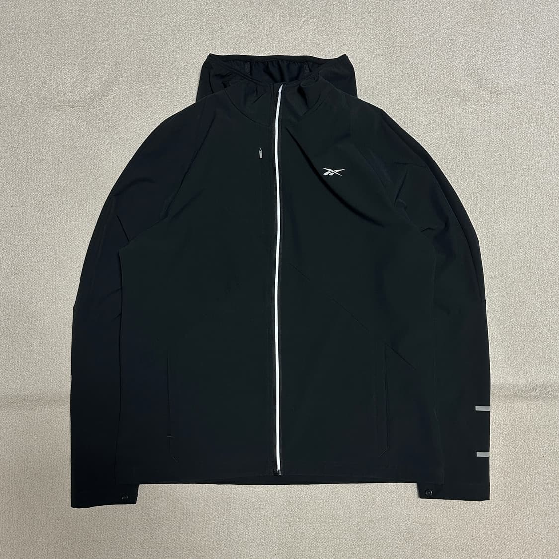 리복 러닝 트랙 자켓 상품이미지2