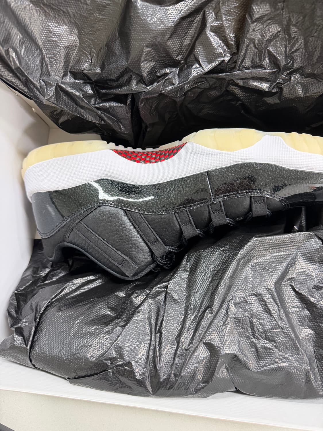 나이키 에어 조던 11 레트로 로우 290 상품이미지2