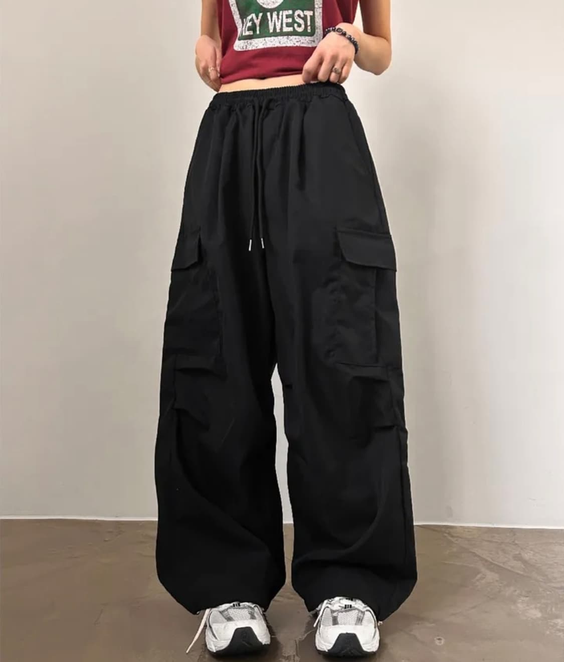 옷 온디드 [롱/숏] 나브 핀턱 투웨이 나일론 카고 롱 와이드 조거팬츠 상품이미지1
