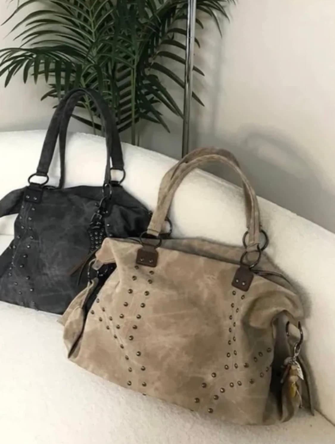 새거)스터드 토트백 숄더백 가방 보부상백 미스치프 쓰리타임즈 보헤미안서울 상품이미지1