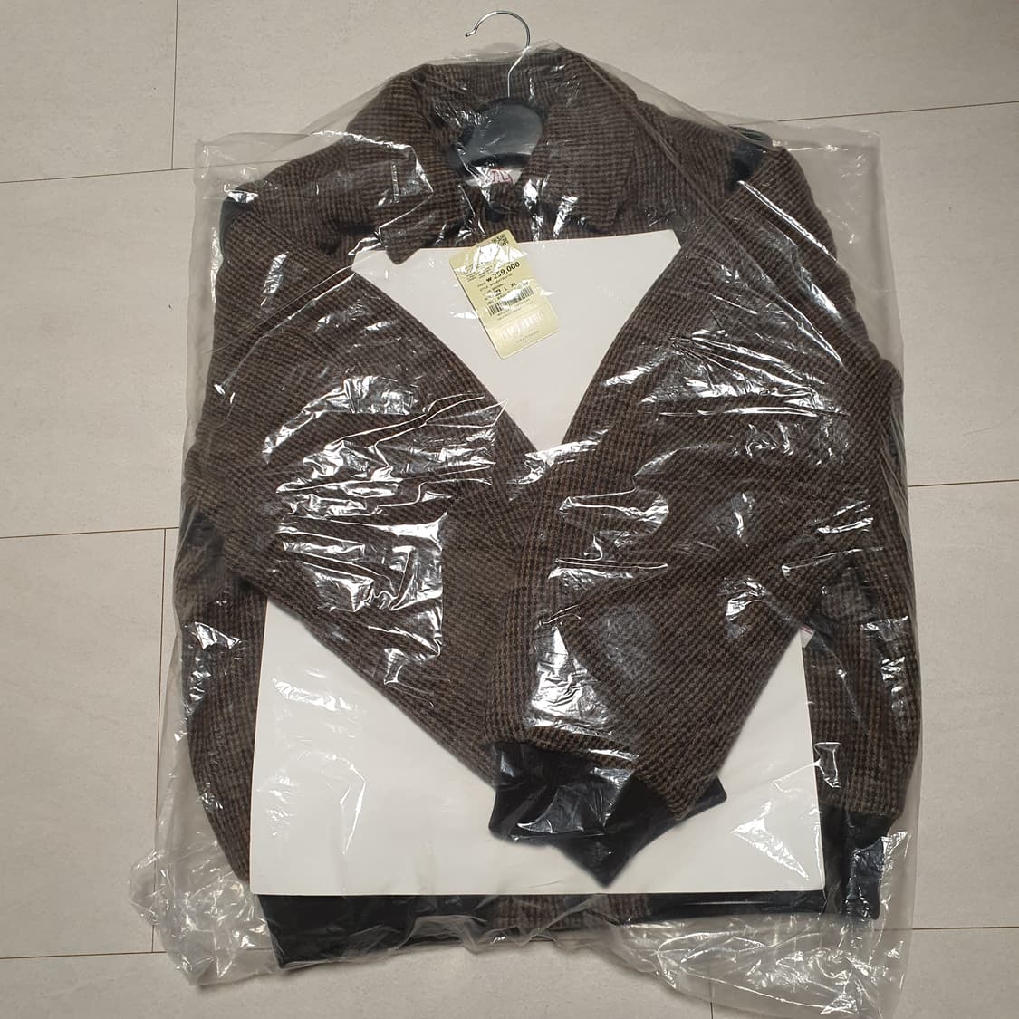 (새상품) 후아유 해리스트위드 바시티 자켓 WHJJD4T92U 상품이미지3