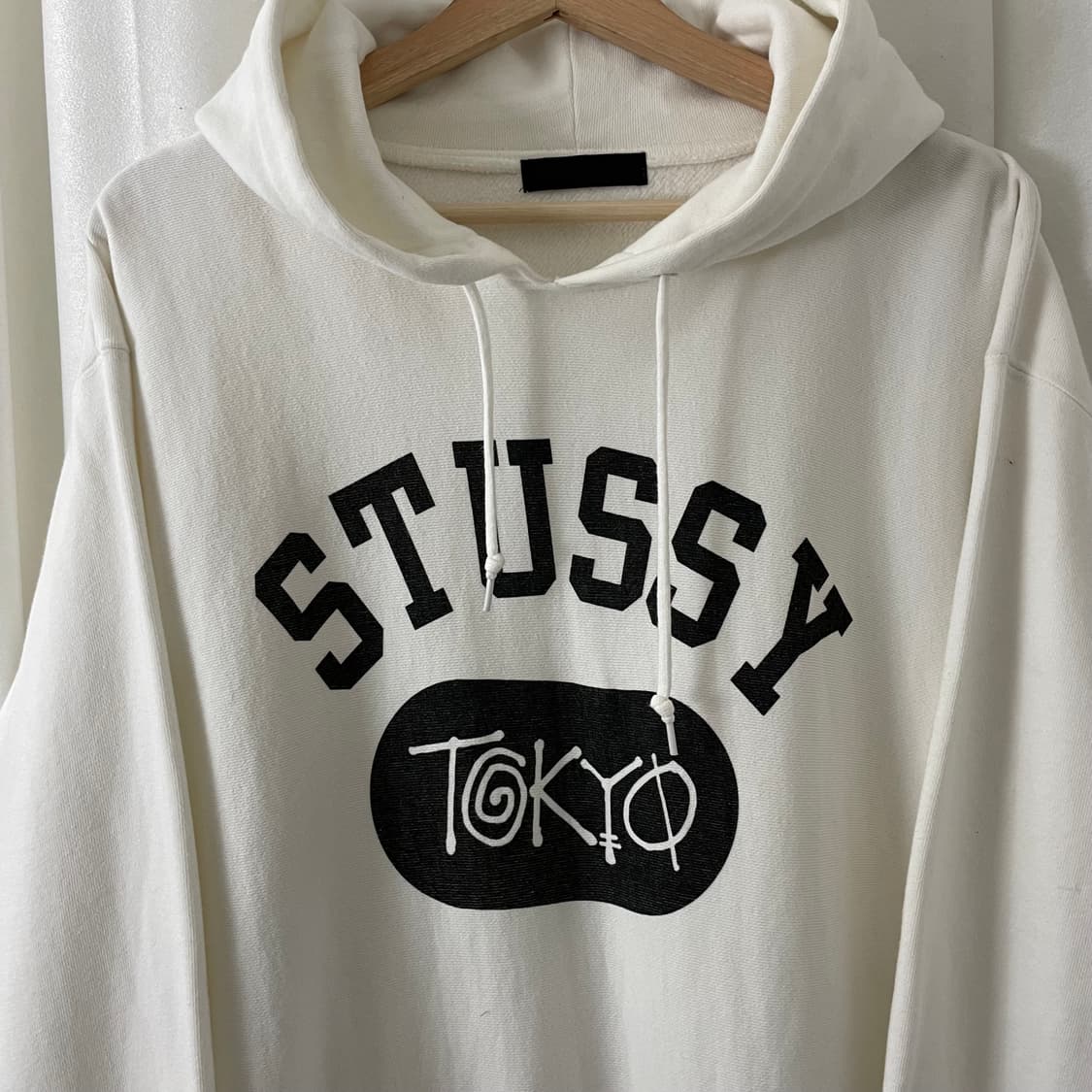스투시 도쿄 화이트 빅로고 후드 상품이미지4