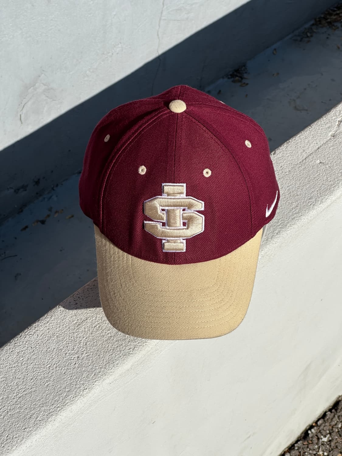 [L] 나이키 버건디 볼캡 모자 상품이미지1