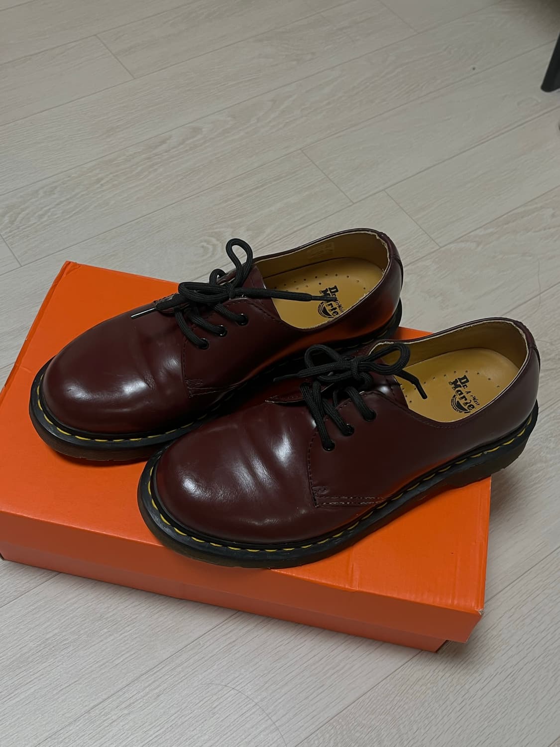 닥터마틴1461 체리 EU38 US7 상품이미지1