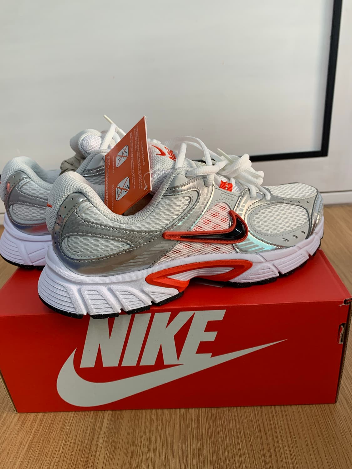 (W) 나이키 V5 RNR 상품이미지3