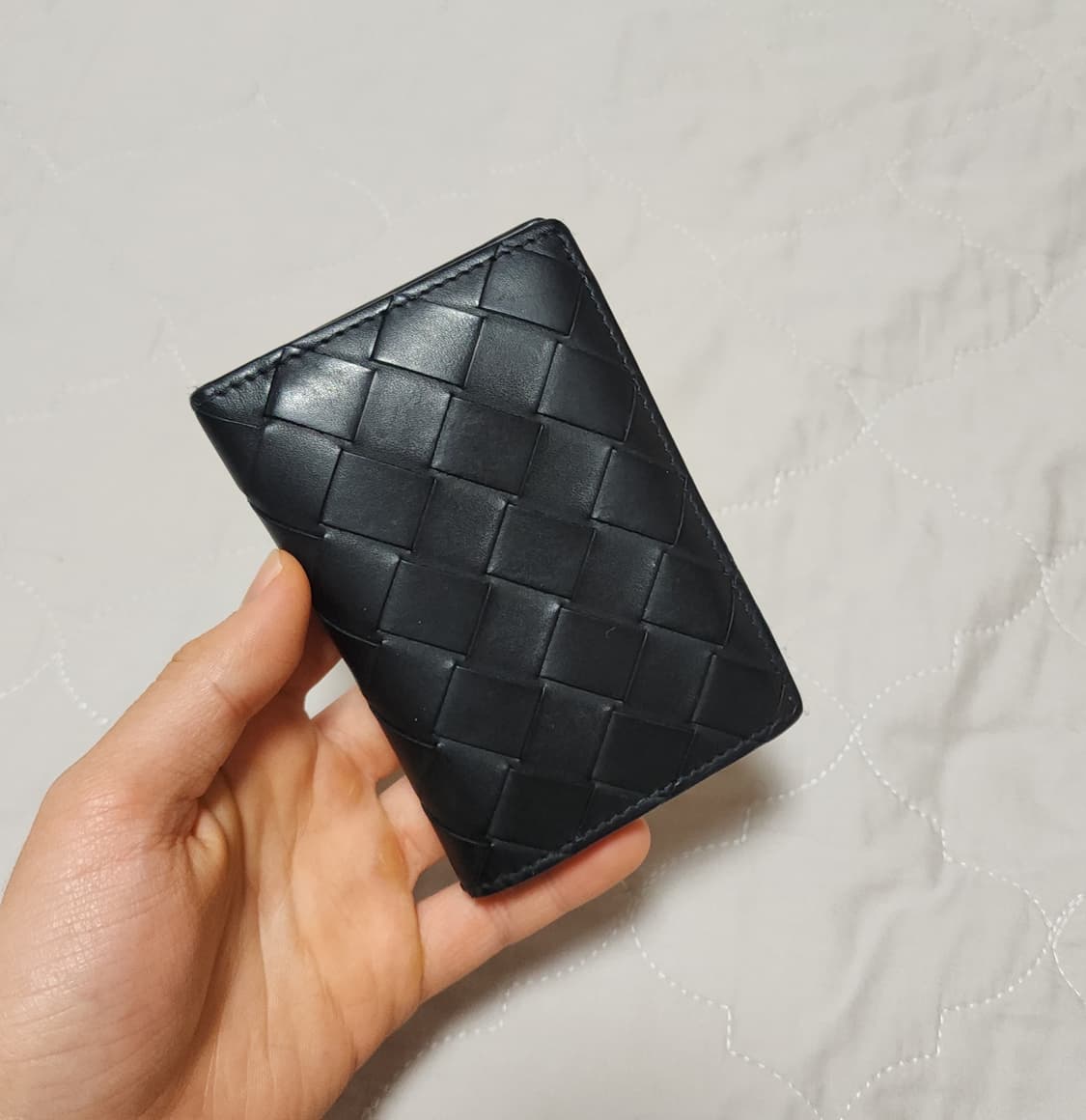 보테가베네타 인트레치아노 플랩 카드지갑 상품이미지1