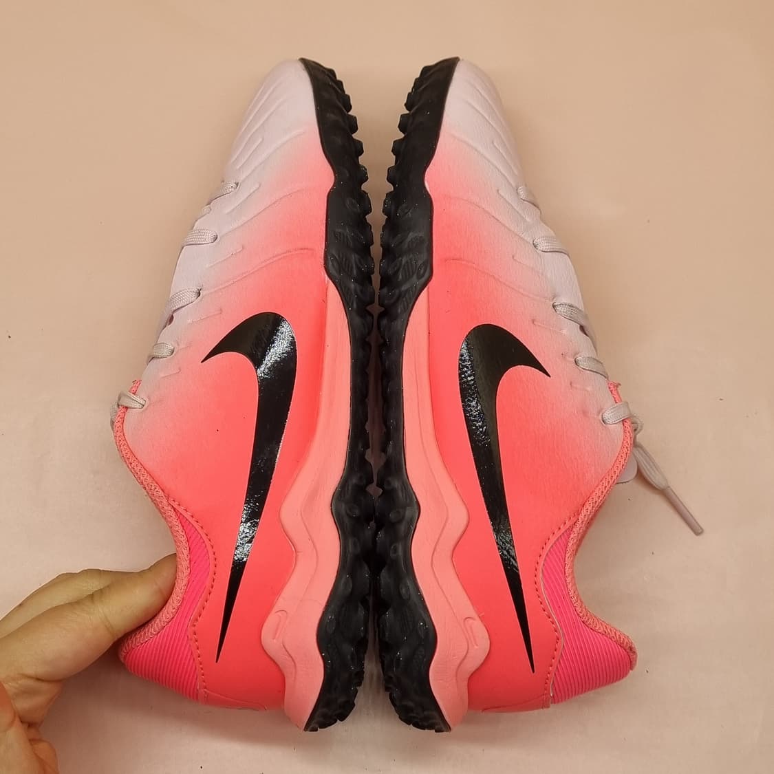 나이키 티엠포 레전드10 아동풋살화220 상품이미지5