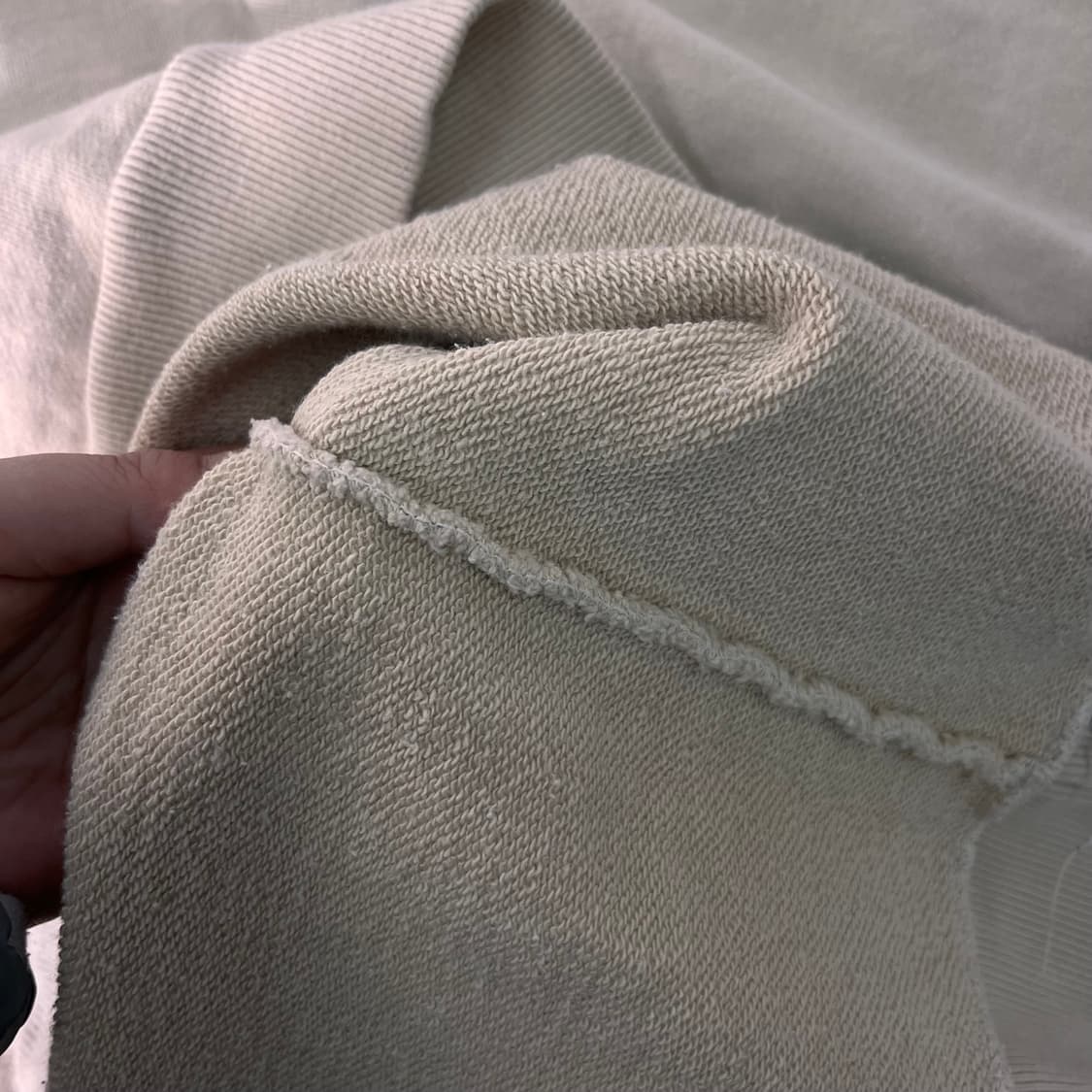 105 준지 20FW 엠브로이더리 맨투맨 상품이미지9