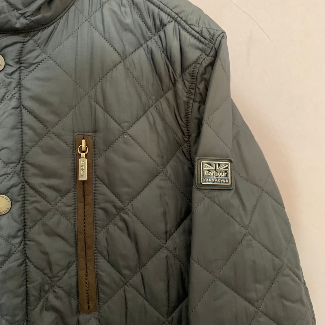 S BARBOUR 바버 X 랜드로버 네이비 퀼팅 패딩 자켓 상품이미지3