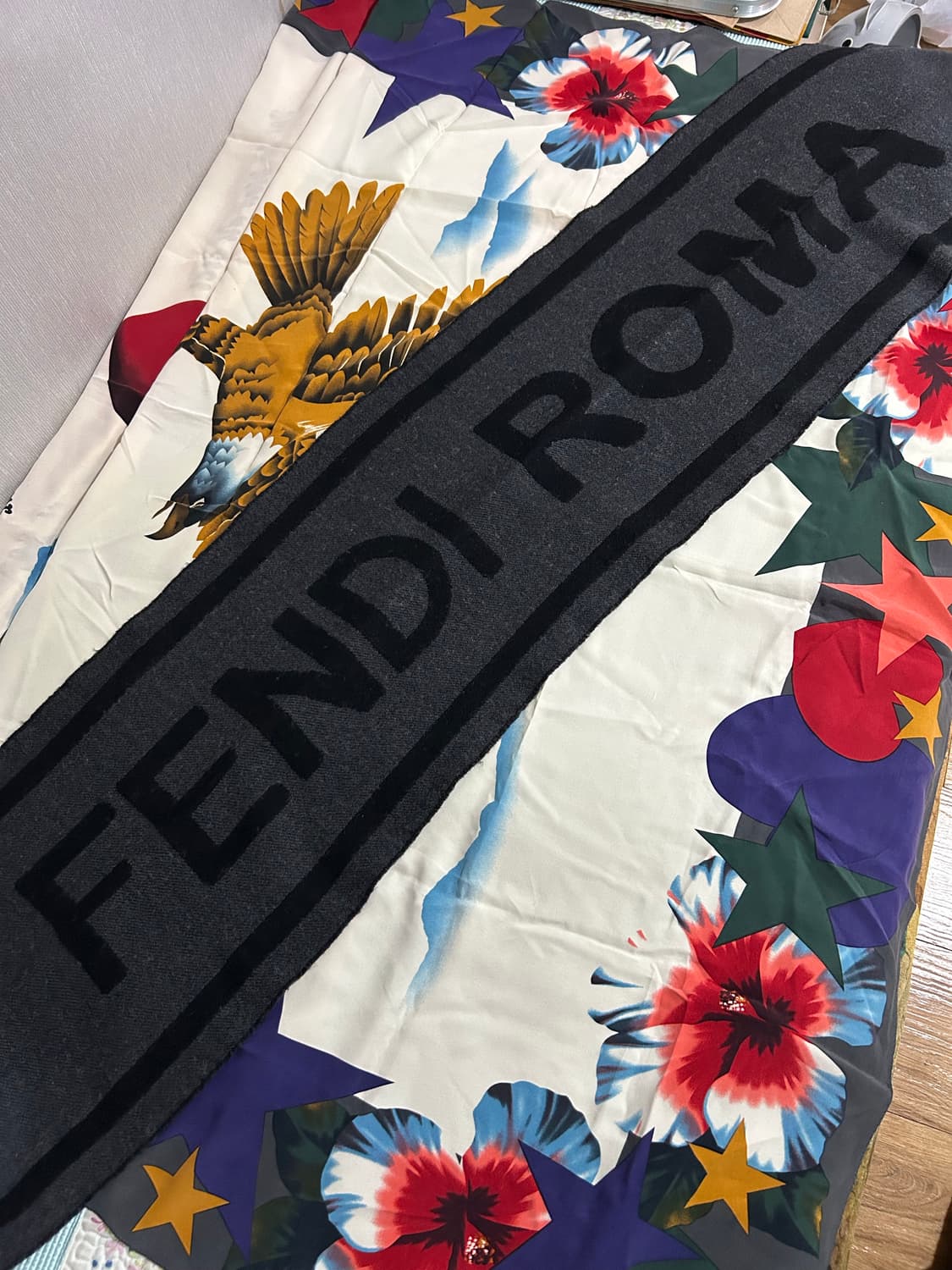 펜디 머플러 상품이미지1