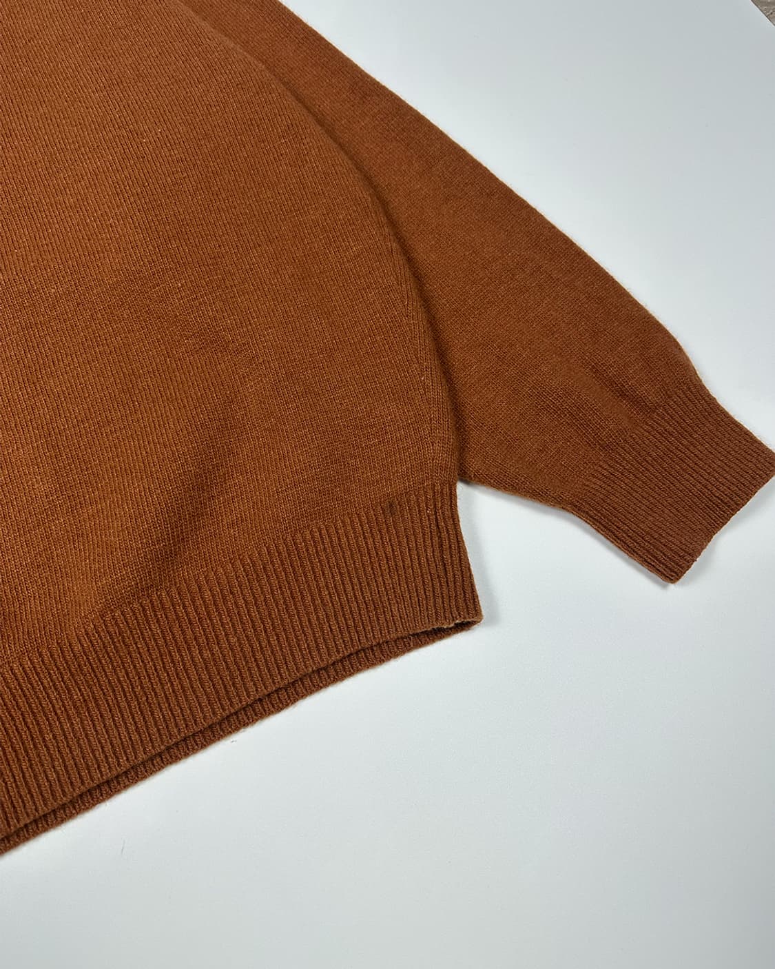 토마스모어 니트 브라운 상품이미지3