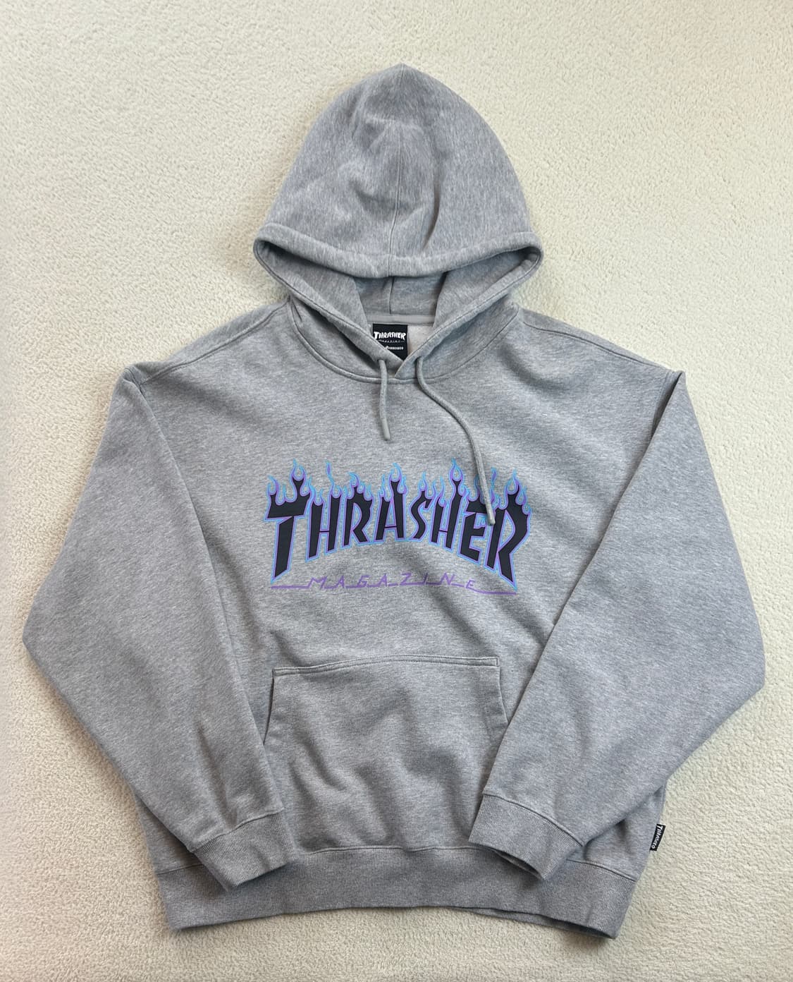 트래셔 플레임 로고 후드티 상품이미지1