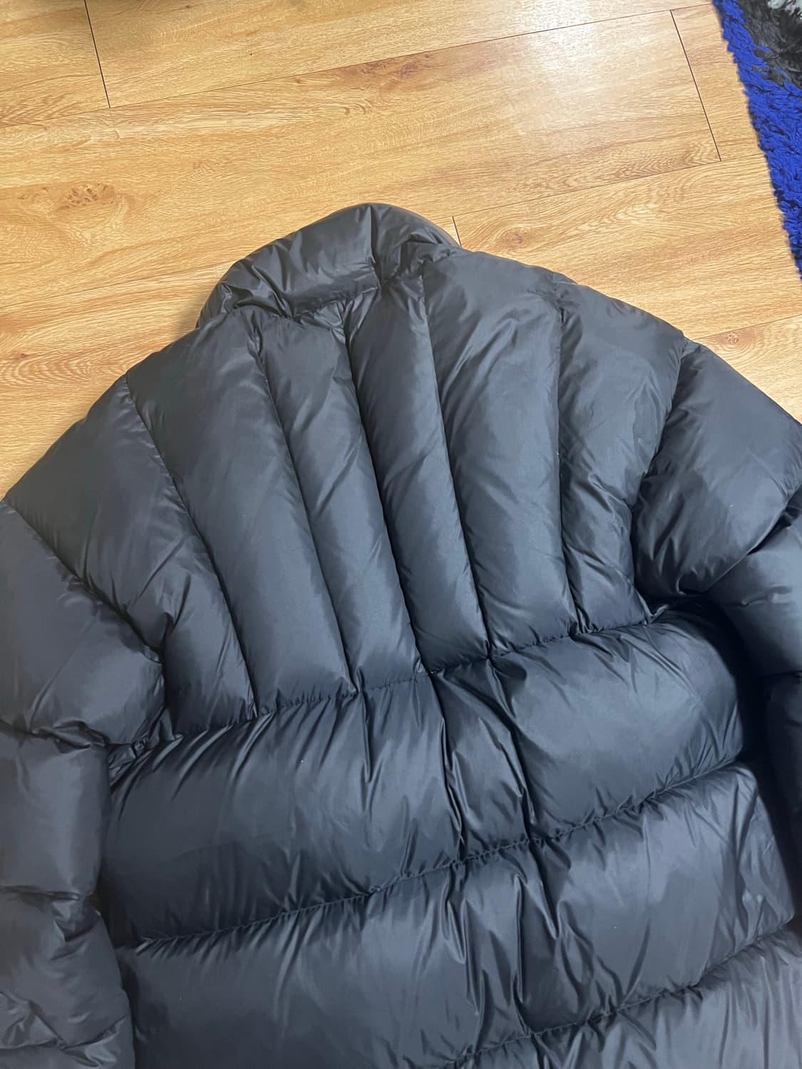 아크네 롱 패딩  상품이미지8