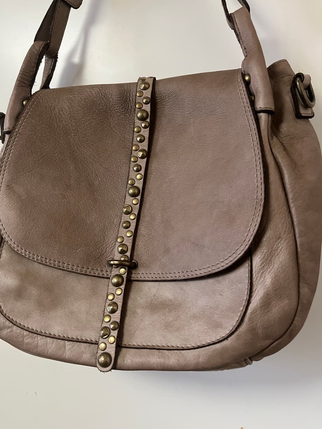 램스킨 스터드숄더백 made in Italy 상품이미지2