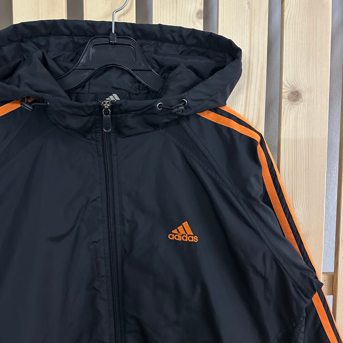 (M) 아디다스 블랙 오렌지 바람막이 자켓 상품이미지4