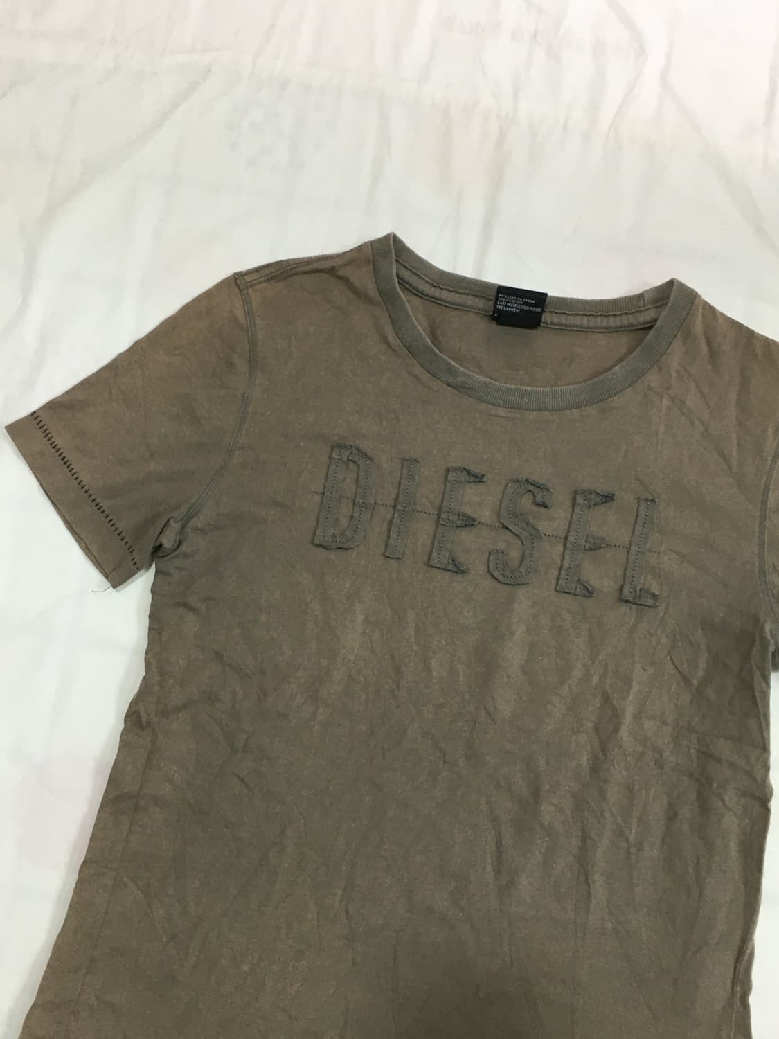 디젤 Diesel 카키 로고 티 상품이미지2