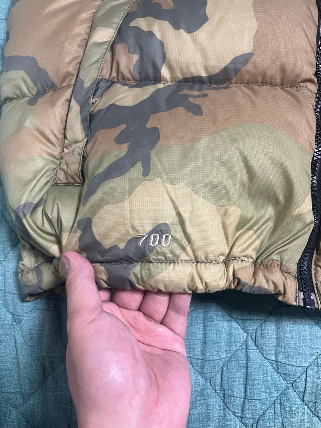 노스페이스 700 중앙로고 카모 패딩 조끼 베스트 XL 상품이미지4