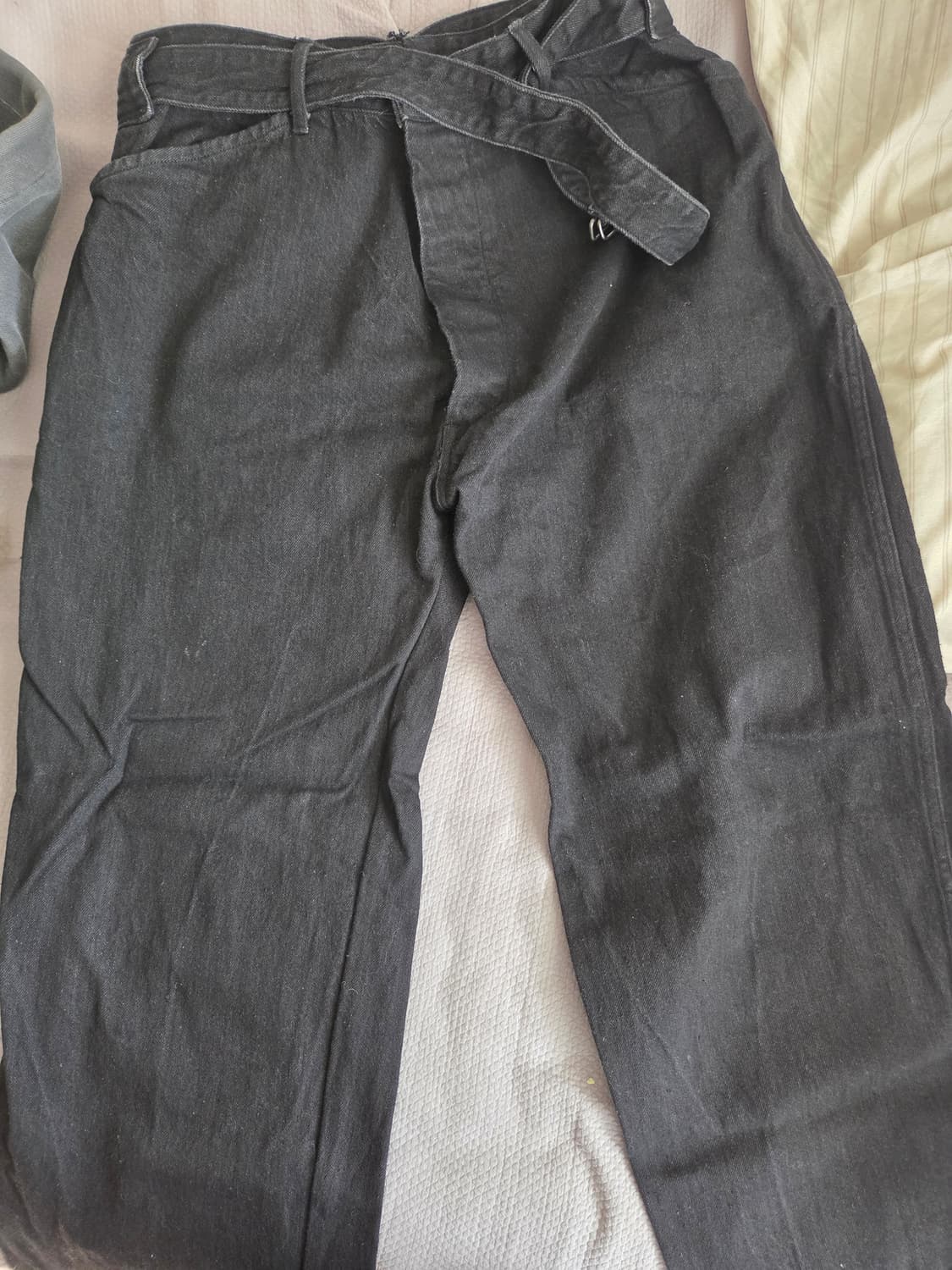 코모리 벨티드 팬츠 상품이미지2