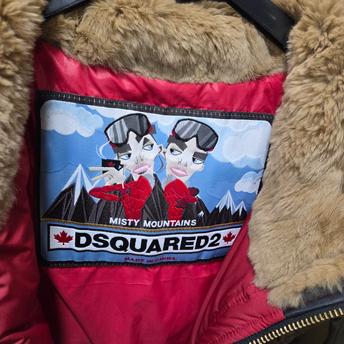 디스퀘어드2 신상 가죽 구스 패딩 상품이미지2