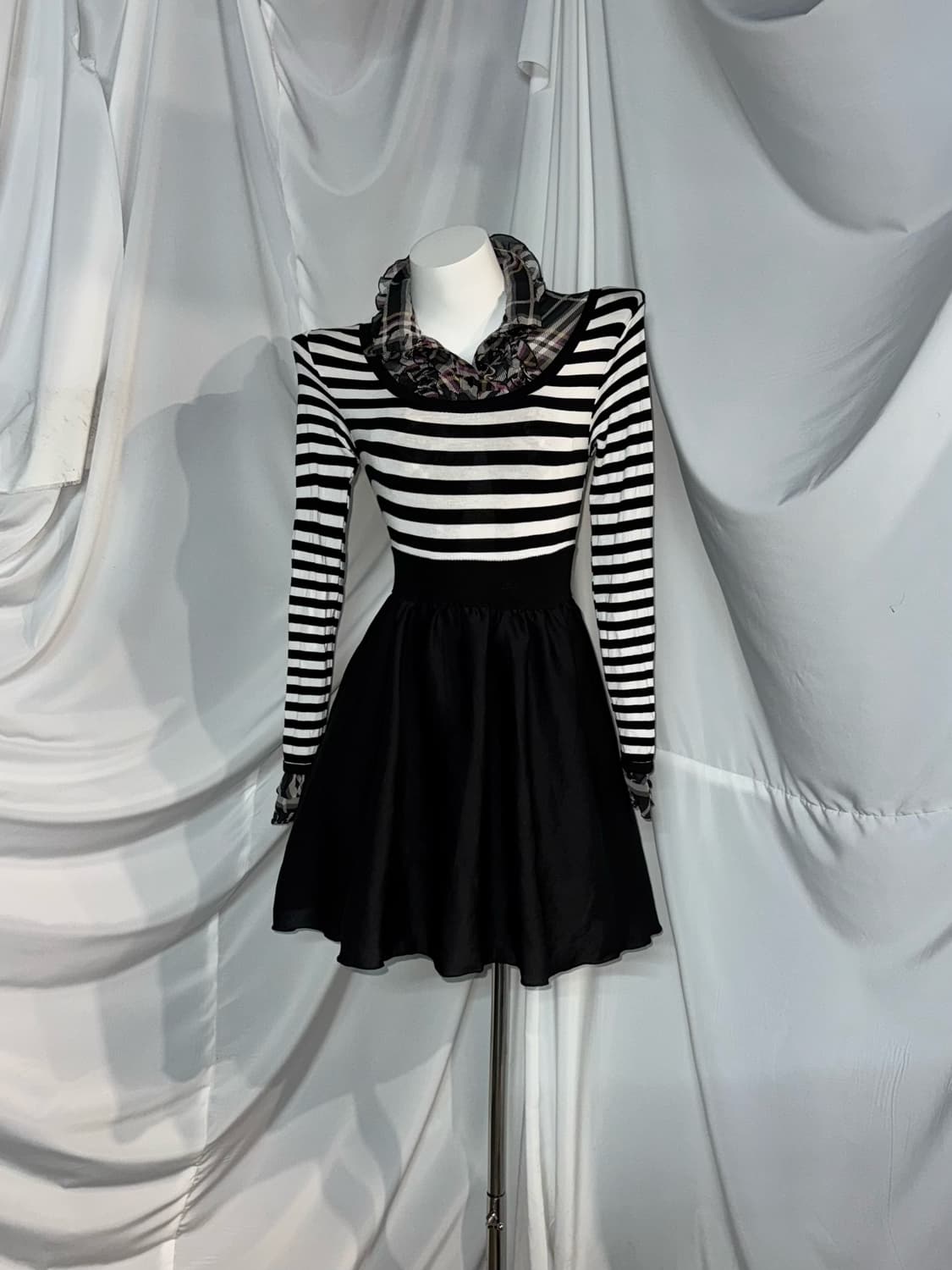 슈가슈가룬 쇼콜라깔 데일리 키치 무채색 코디세트 상품이미지3