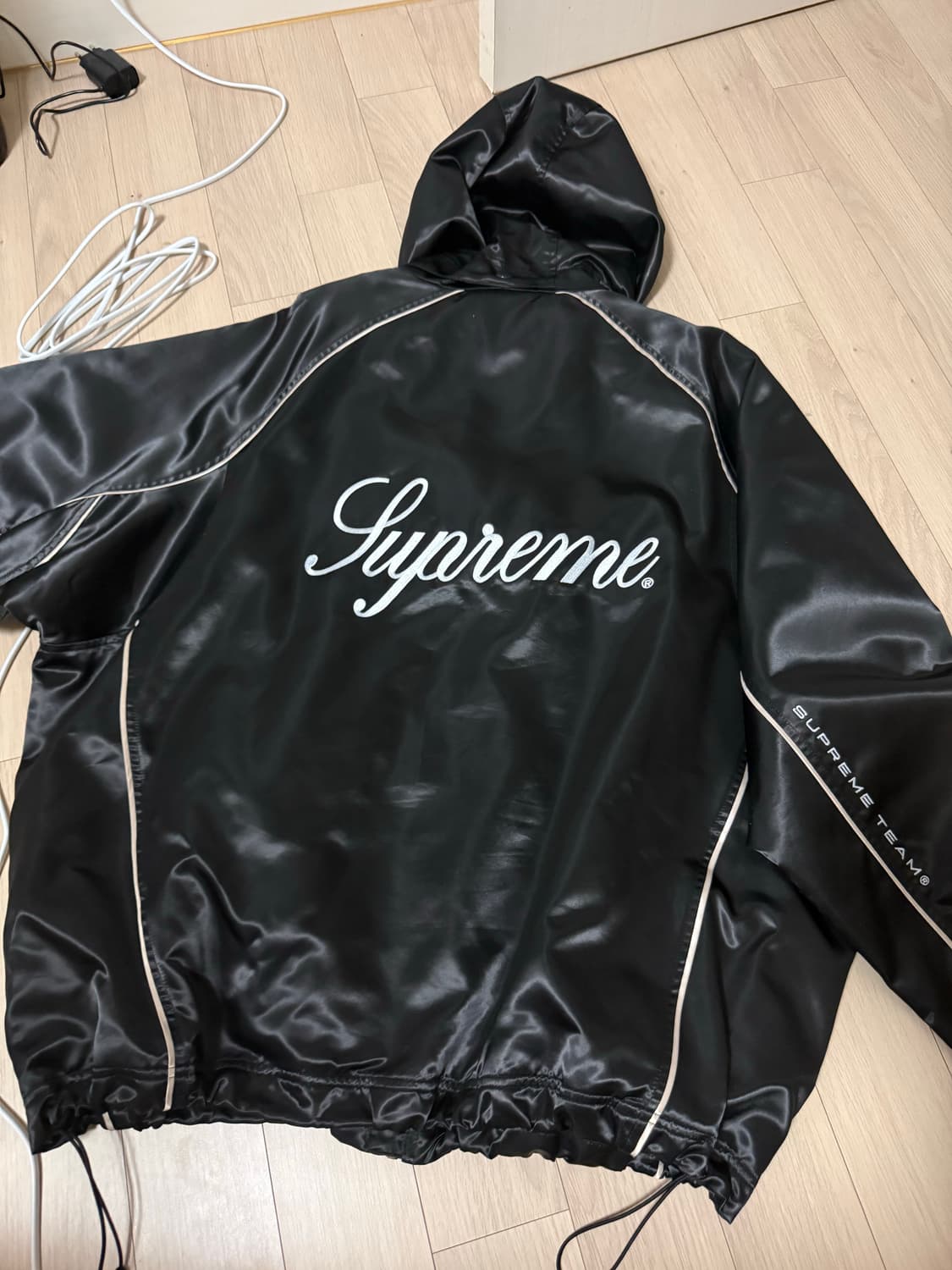 슈프림 사틴 후드 트랙 자켓 블랙 XL 상품이미지2