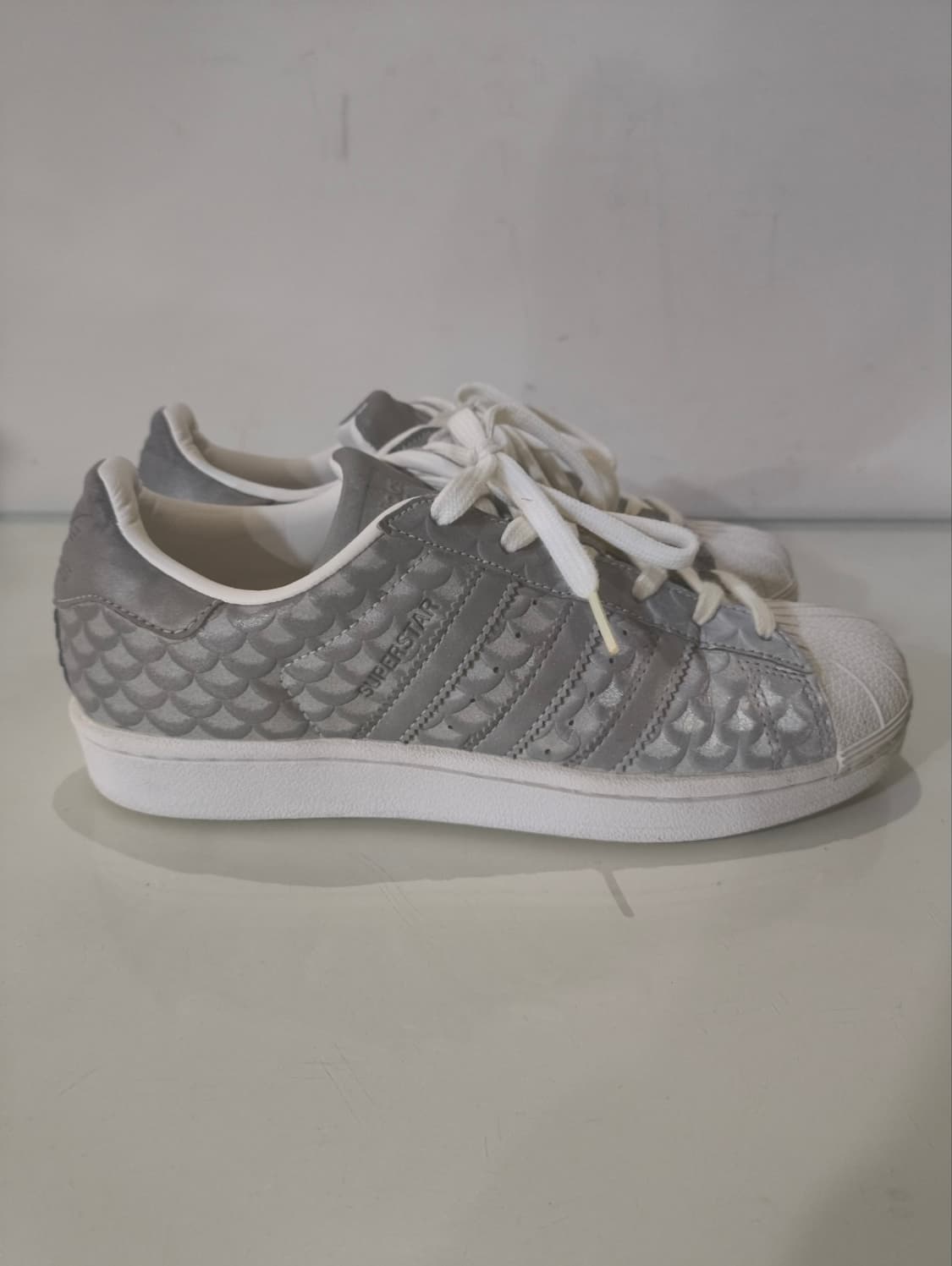 225mm 아디다스 슈퍼스타 메탈릭 리플렉티브 스니커즈 상품이미지3