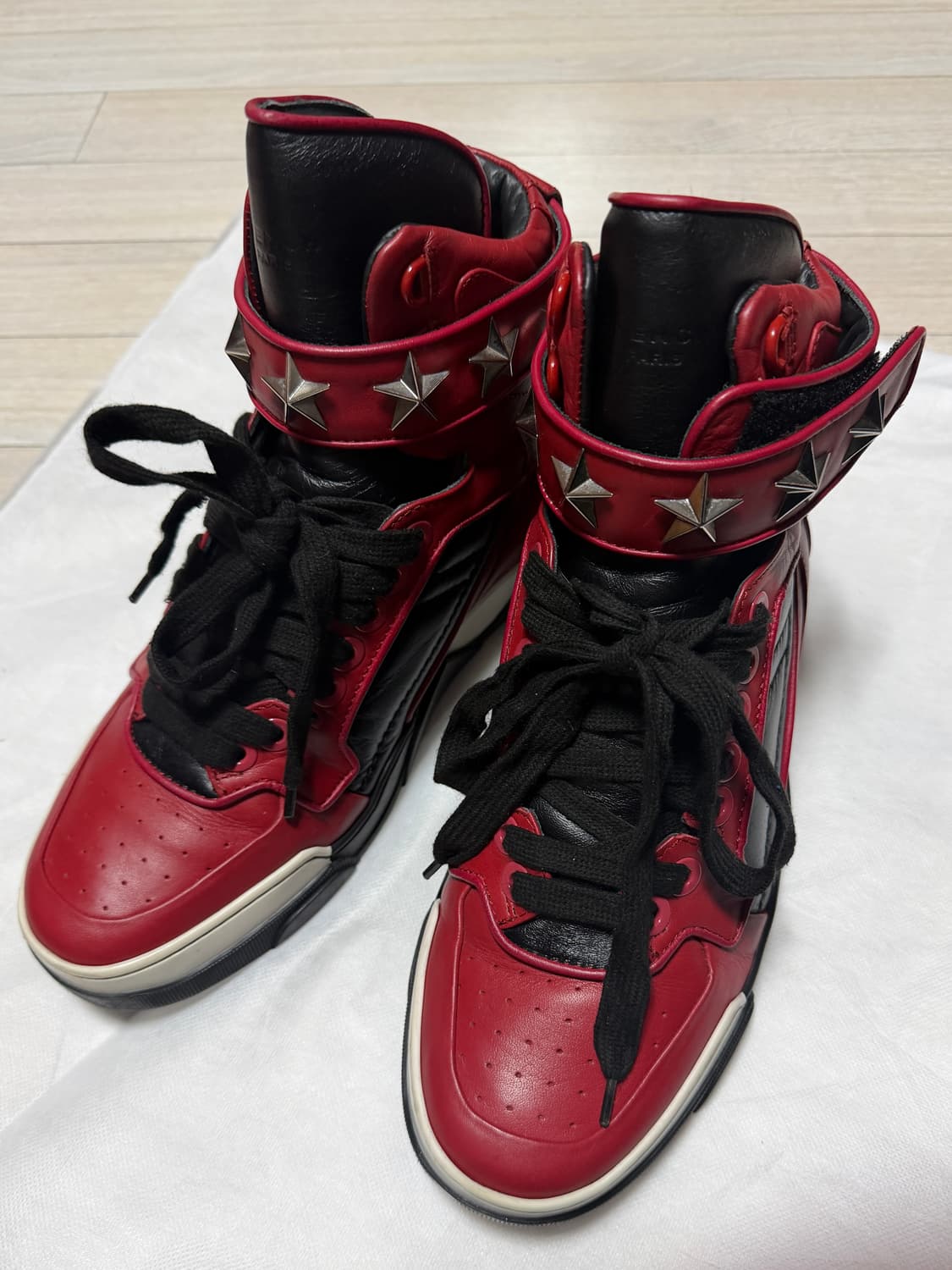 지방시 타이슨 하이탑 42 레드 상품이미지1