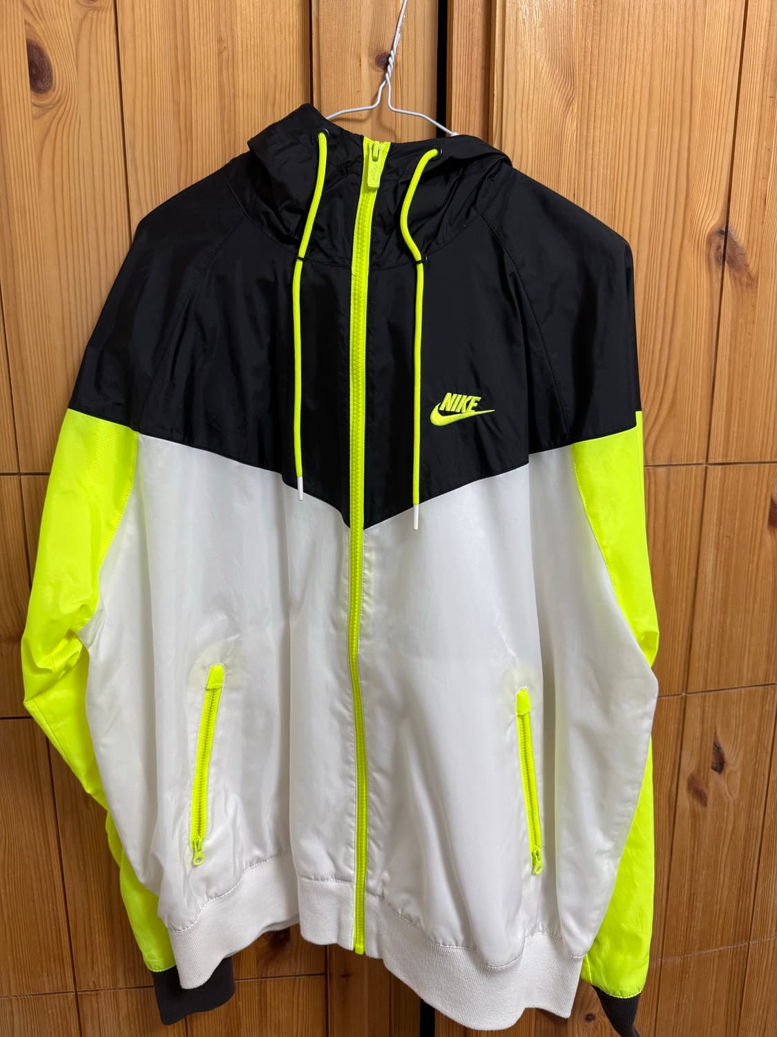 나이키 바람막이 상품이미지1