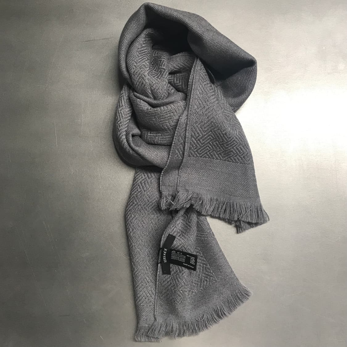 베르사체 머플러 그레이 상품이미지3